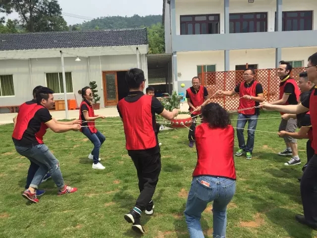 “向梦想出发” 亿万先生mr销售团建活动完善绽放